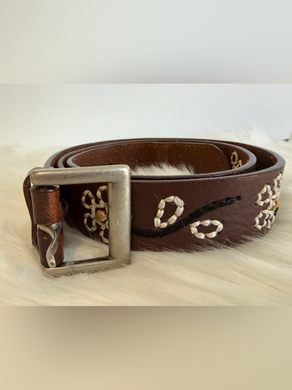 Woolrich Italian Full Grain Leather Belt with floral design and brass buckle